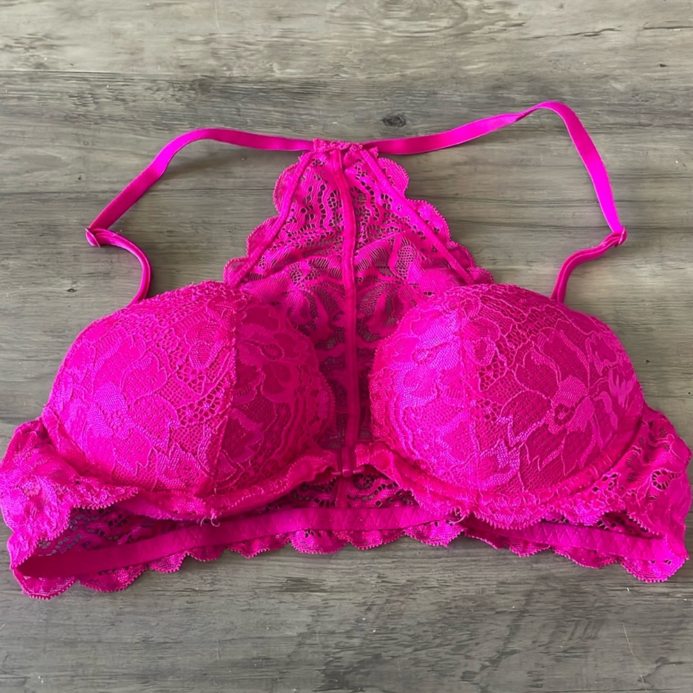 Victoria’s Secret “Date” Racerback Pushup Bra- 34A